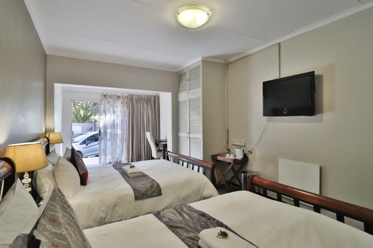 Fin And Feather Guest Lodge Boksburg Exterior foto
